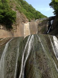 【過去の放浪記】2013年春あぶくま洞と袋田の滝自然景観巡り編