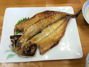 【アイモバリアルグルメツアー】沼津/三島/御殿場エリアで鯵の開きを食べてさわやかな朝を迎える